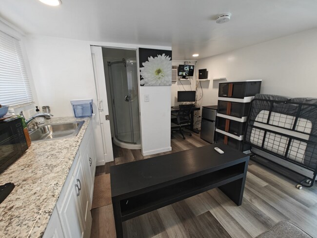 Building Photo - 24524 Mohr Dr