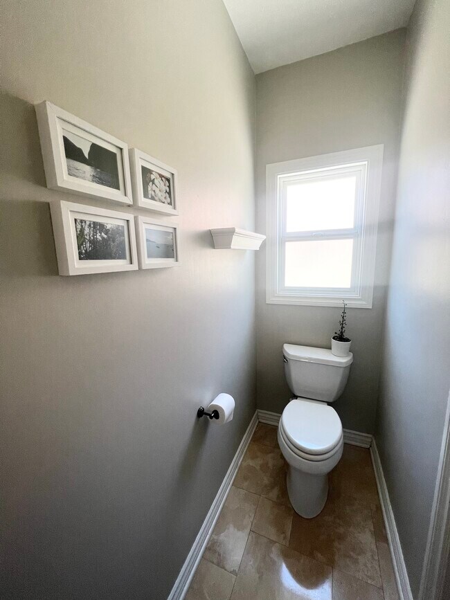 Half Bath - 6947 Jellico Ave