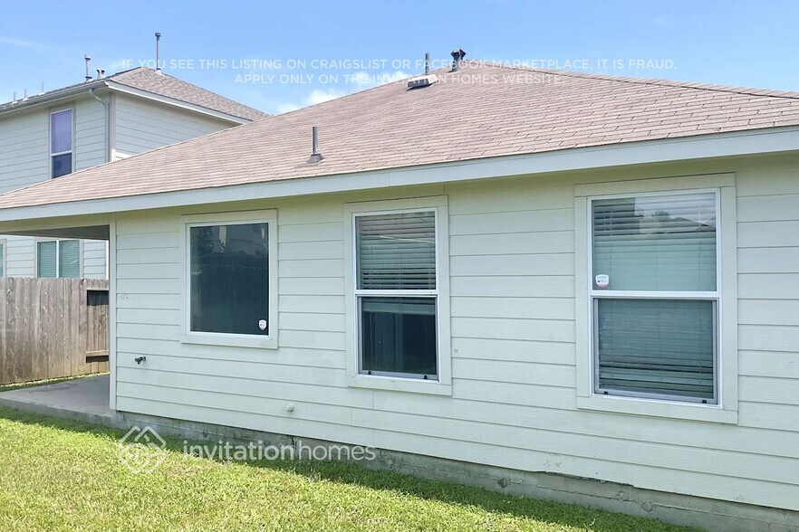 Building Photo - 19422 Plantation Cove Ln