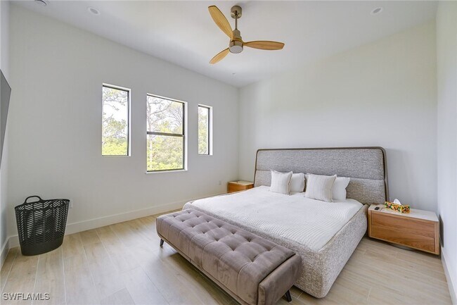 Building Photo - 3400 Canal St