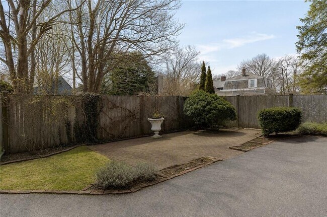 Building Photo - 12 Elm Street, 2
