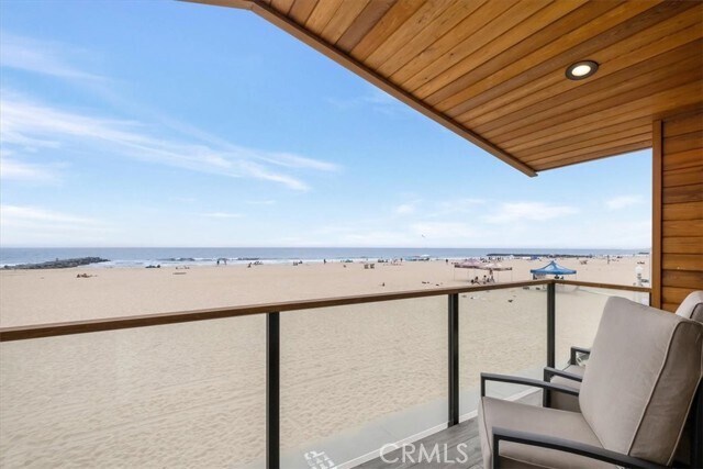 Building Photo - 2808 W Oceanfront