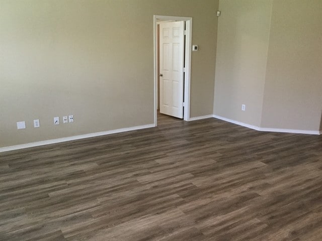 Building Photo - 1804 Heron Dr