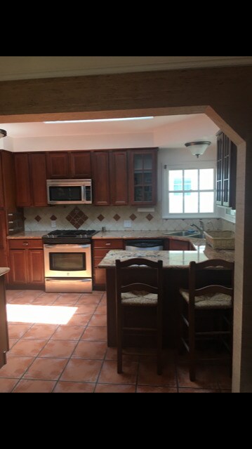 Building Photo - 4715 Camellia Ave