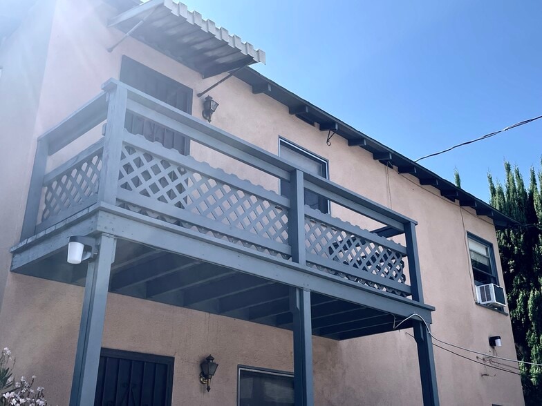 Balcony - 614 N Atlantic Blvd