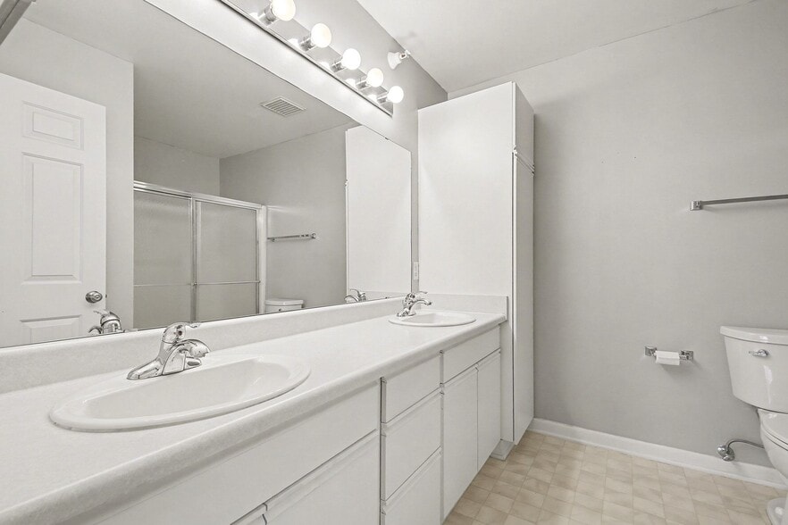 Building Photo - 8410 Jasonville Ct SE