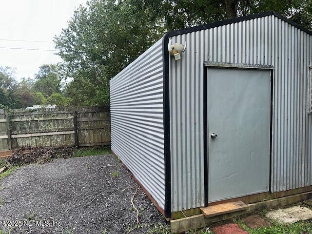 Building Photo - 6681 Brown Rd