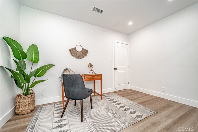 Building Photo - 6520 6th Ave