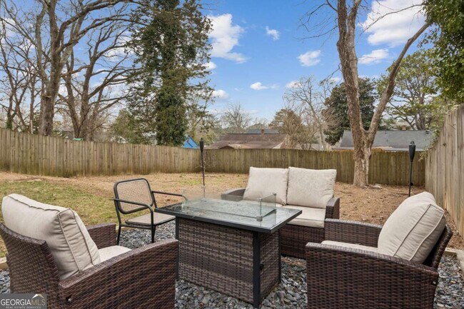 Building Photo - 1865 Stanton St