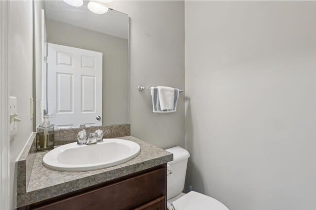 Building Photo - 407 Rachel Ln