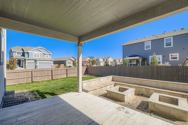 Building Photo - 8185 Sandsmere Dr