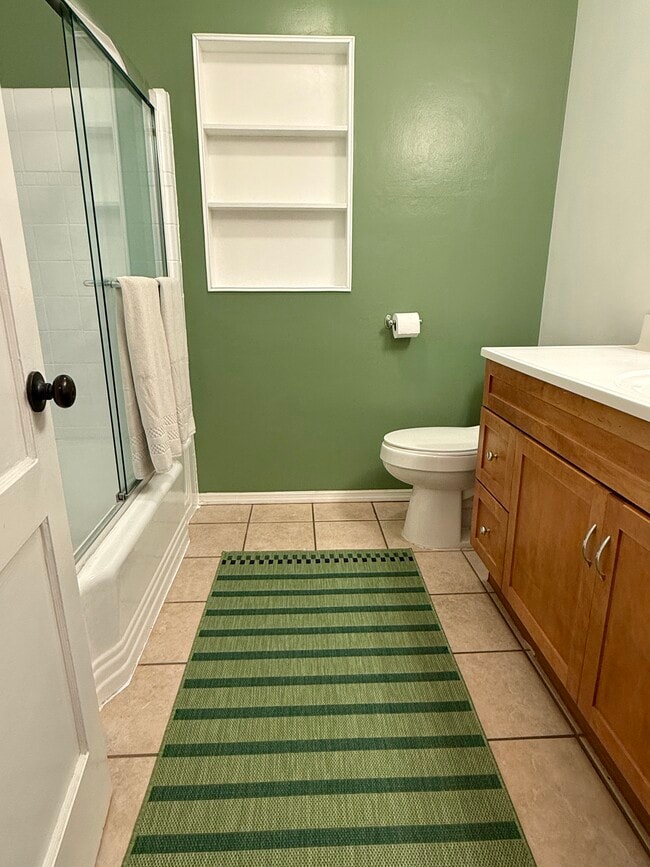 Newly remodeled primary bath - 14340 Hatteras St