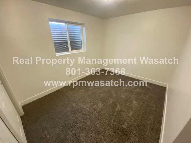 Building Photo - Take a Look at This 4 Bedroom 2 Bathroom Home in West Jordan UT!!