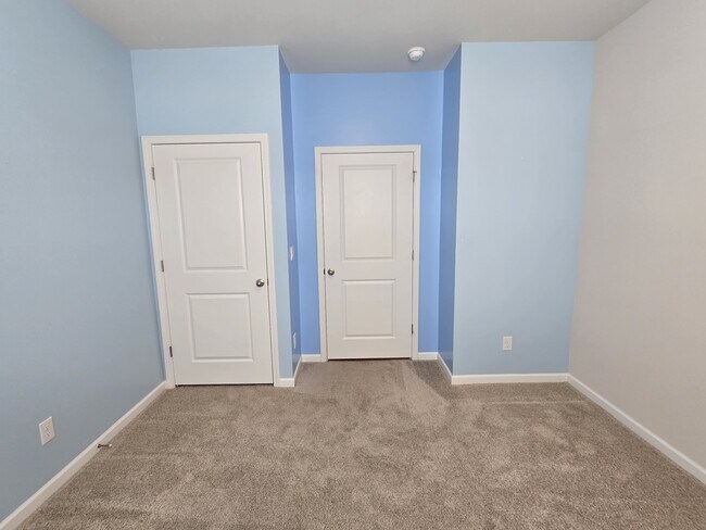 Building Photo - 276 Olivia Ct