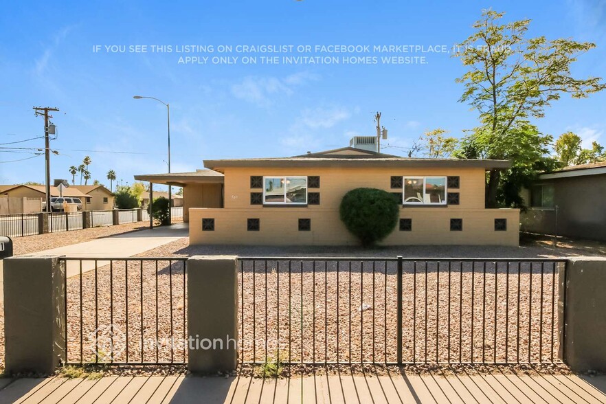 Primary Photo - 561 E Franklin Ave