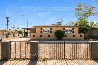 Building Photo - 561 E Franklin Ave