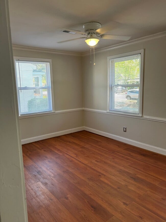 Building Photo - 2 Bedroom Apartment on Blossom Street