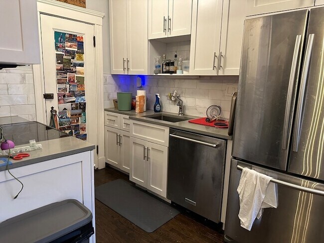 Building Photo - 4 Washington Ave