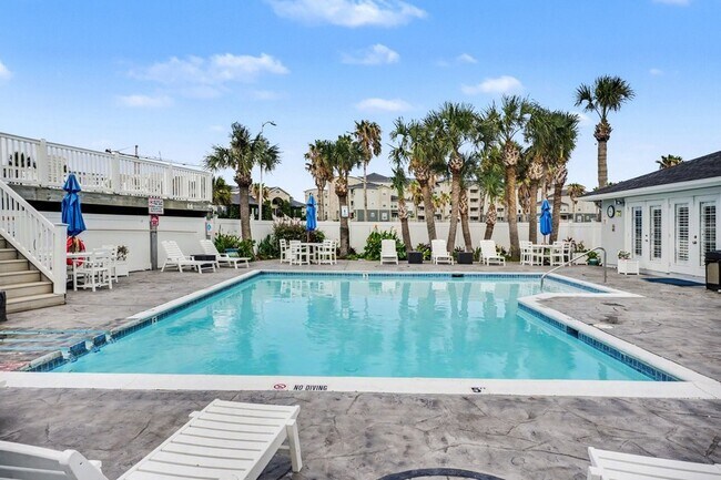 Building Photo - 3506 Cove View Blvd