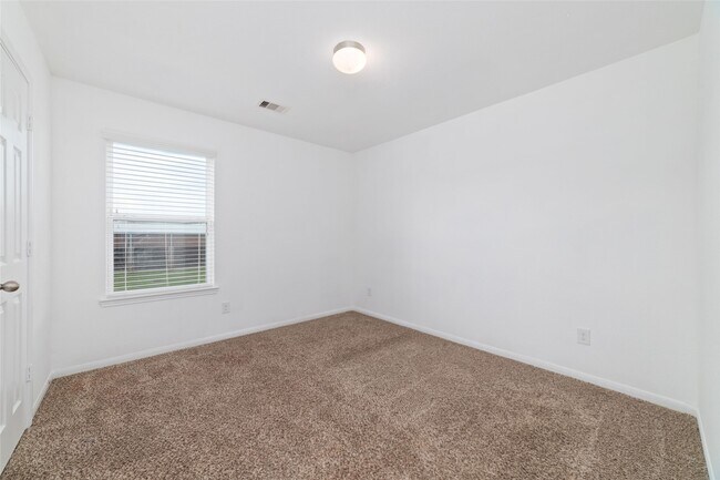 Building Photo - 18406 Spruce Tree Line Trl