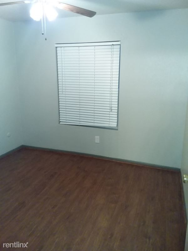 Building Photo - 15010 Memorial Dr