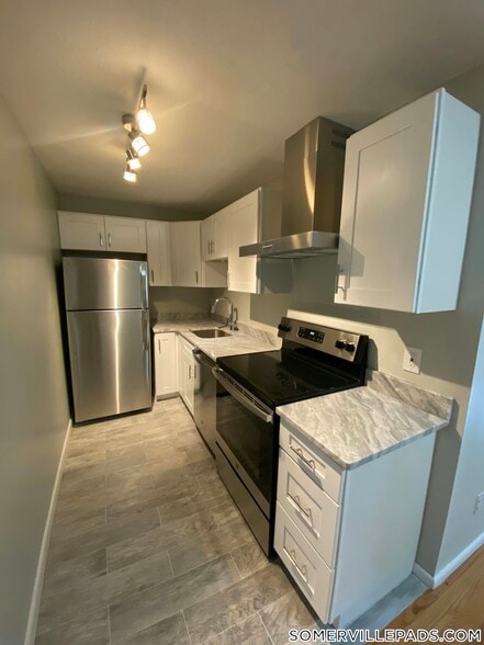 Building Photo - 14 Murdock St