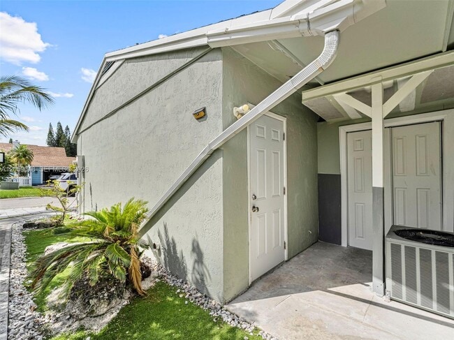 Building Photo - 1378 Osprey Ct