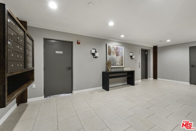 Building Photo - 1820 Benecia Ave
