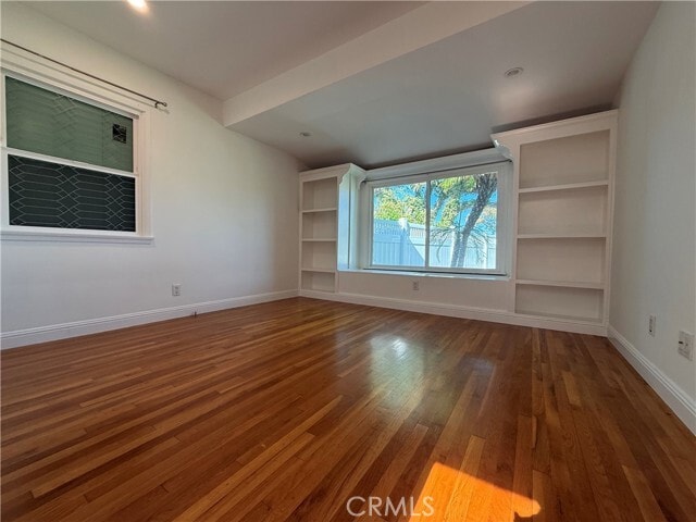 Building Photo - 22346 Burbank Blvd