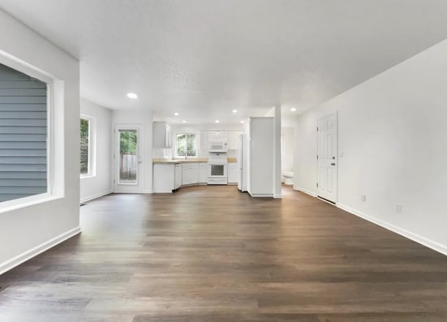 Building Photo - 21730 NE Palisade Pl