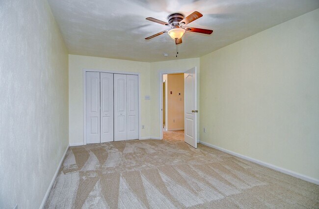 Building Photo - FOR RENT - Chesapeake in Bryant Farms / De...