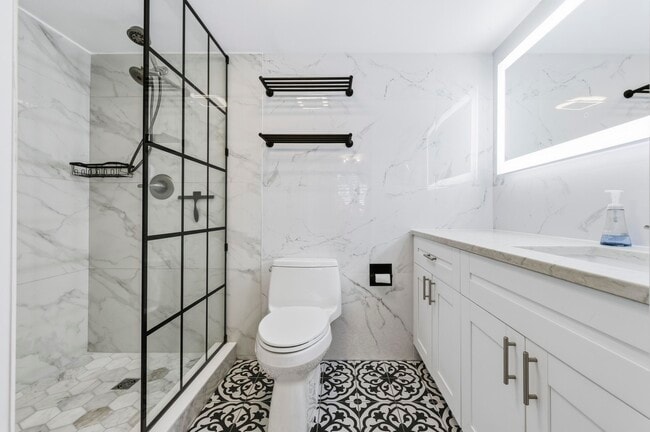 Building Photo - 8135 Severn Dr