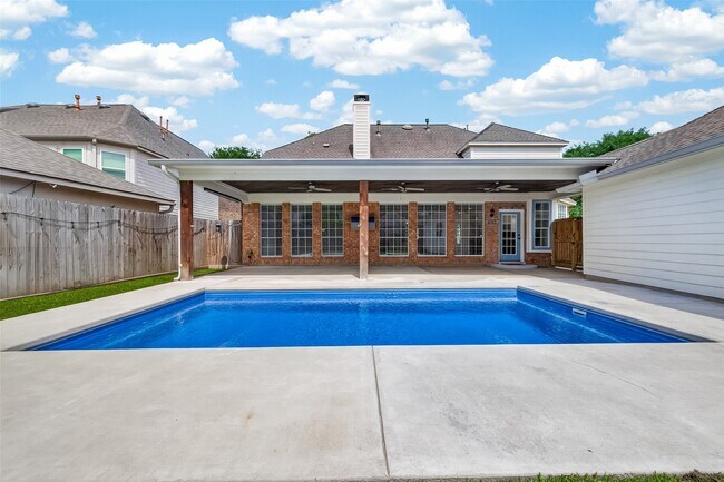 Building Photo - 22411 Kendall Shay Ct