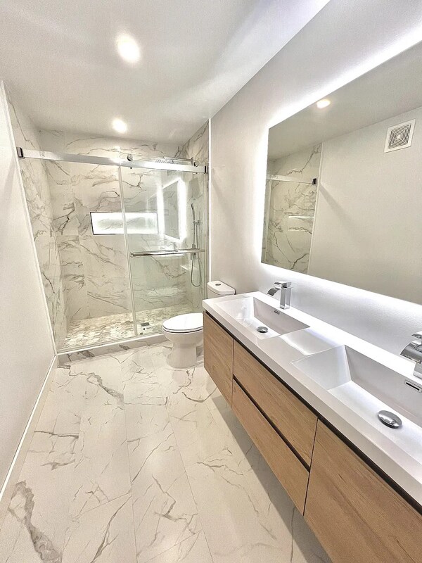 Building Photo - 1605 Ivy Dr