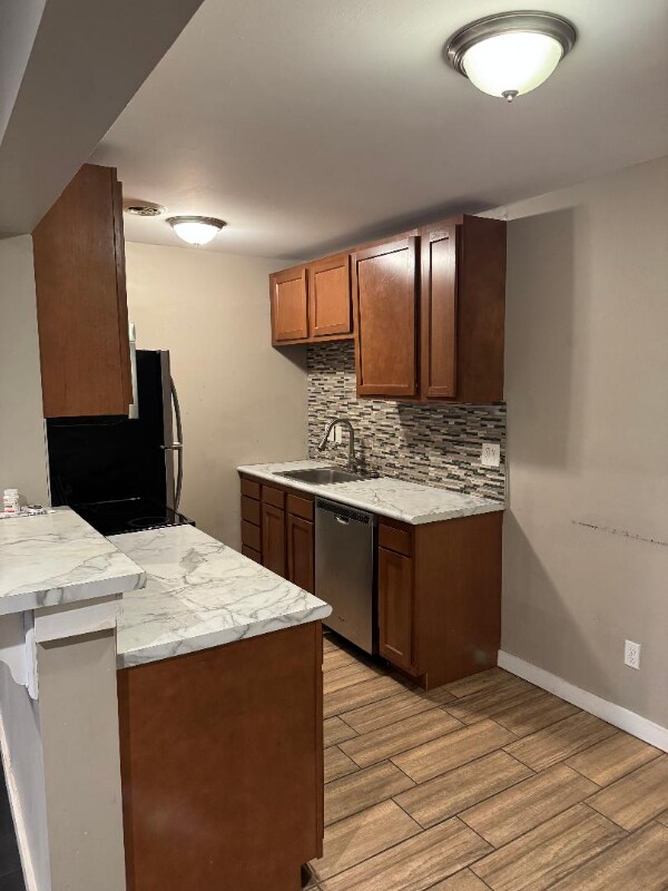 Building Photo - 1201 Franklin Ave