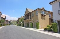 Building Photo - 28440 Mirabelle Ln