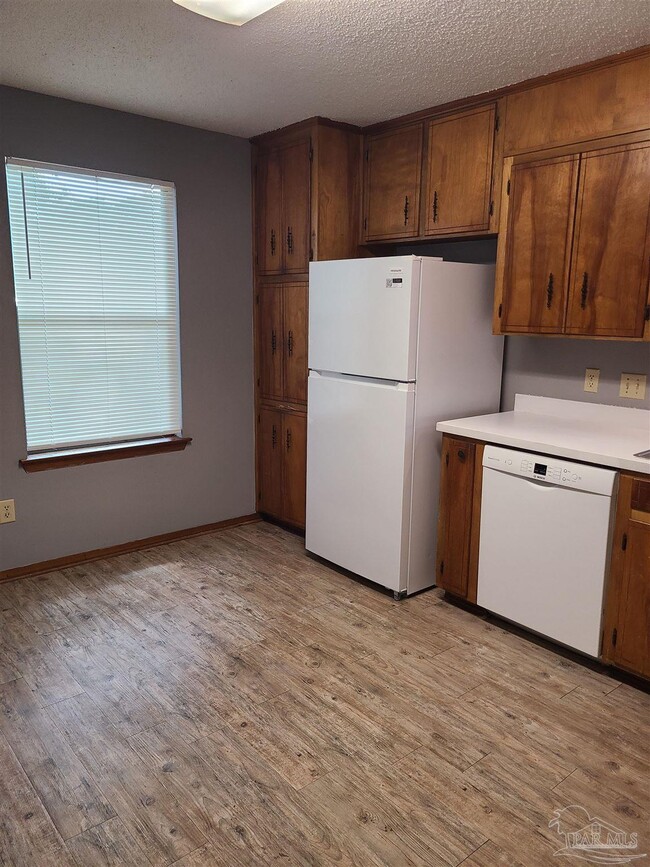 Building Photo - 7800 Deborah Dr