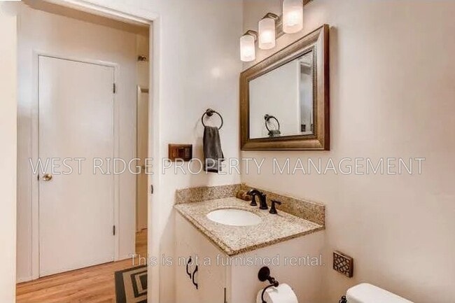 Building Photo - 13980 SW Domino St