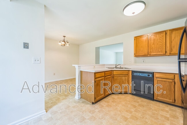Building Photo - 8942 Quail Run Dr