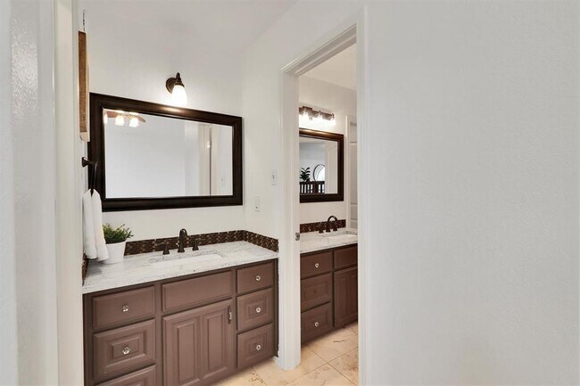 Building Photo - 11508 Cherry Hearst Ct