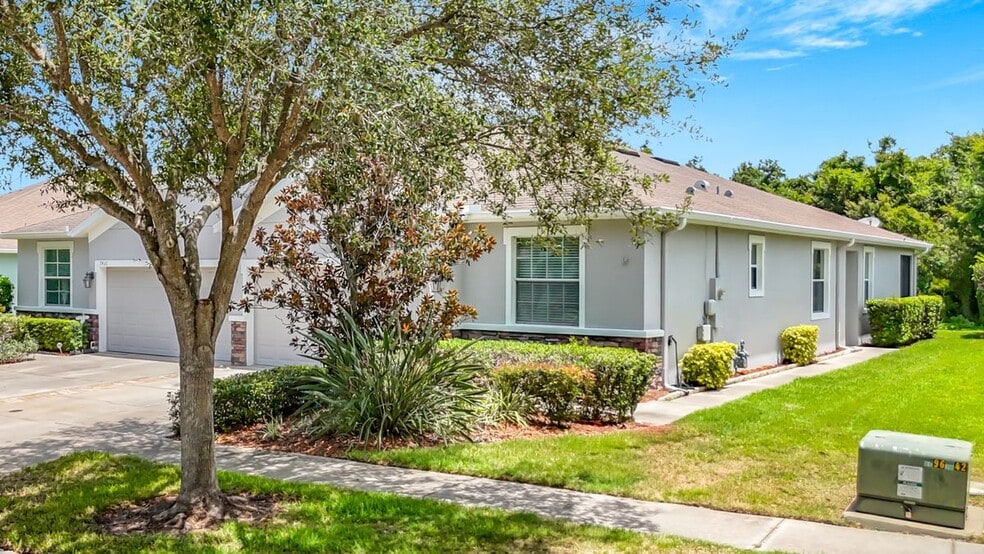 Building Photo - 7434 Surrey Pines Dr