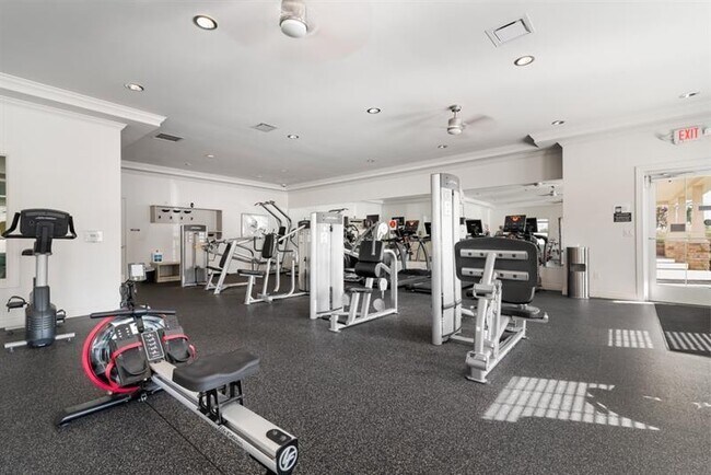 Building Photo - 600 Amarth Ln