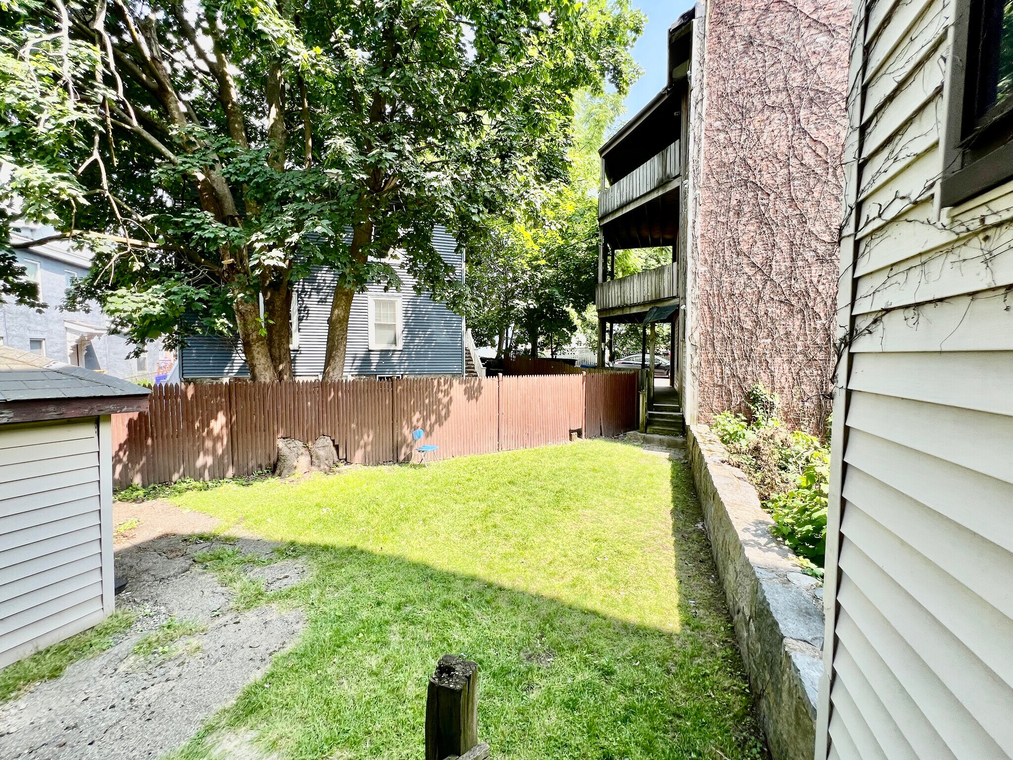 Building Photo - 4 Adella Pl