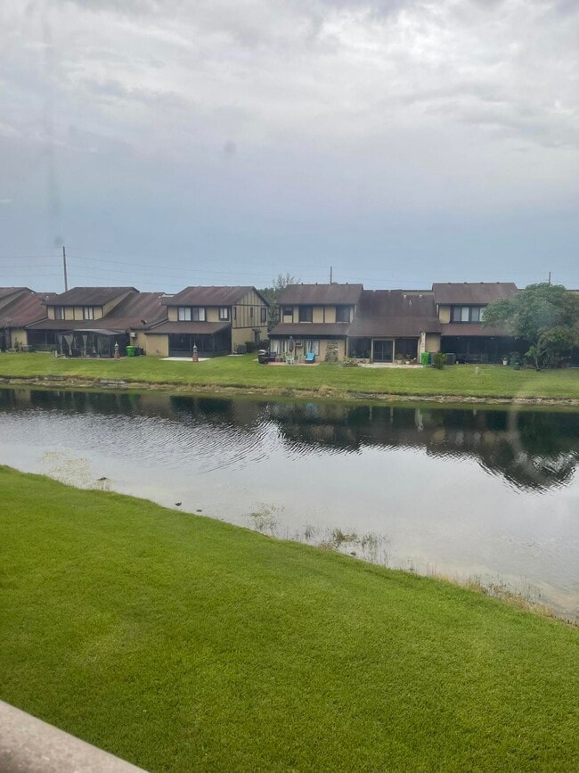 Building Photo - 9060 NW 45th Ct