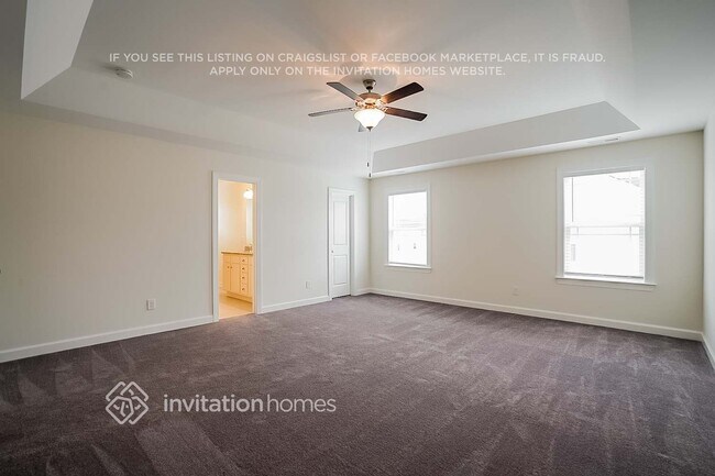 Building Photo - 1079 Vanguard Dr