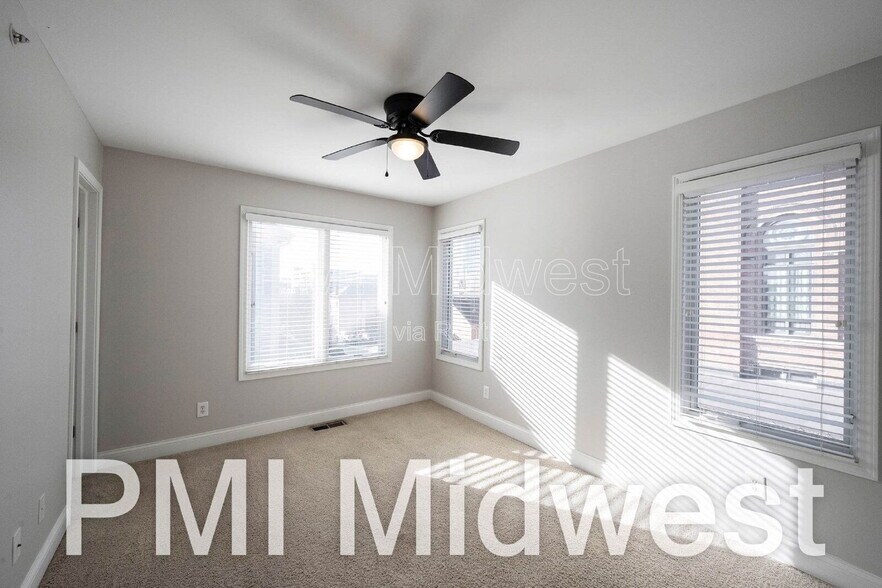 Building Photo - 515 E New York St