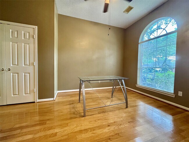 Building Photo - 1215 Wood Haven Ct