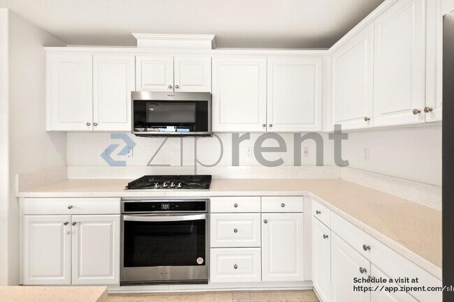 Building Photo - 7651 Heathblossom St