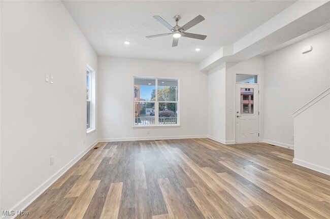 Building Photo - 2253 E 97th St