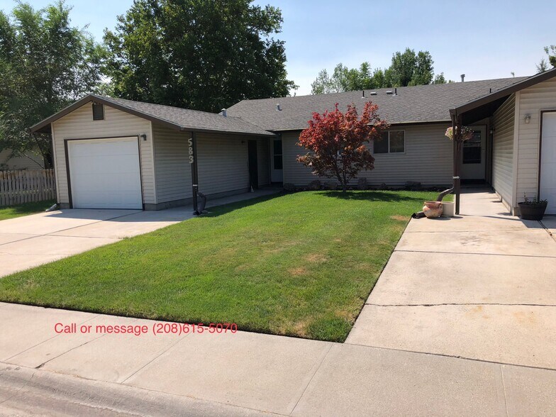 Building Photo - 583 Amanita St